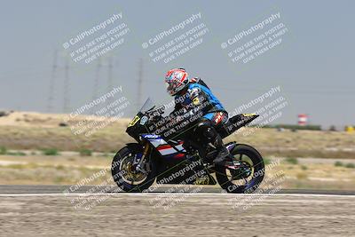 media/Aug-03-2025-TrackDaz (Sun) [[bf4a71acf9]]/B Group/1220pm (Wheelie Bump)/